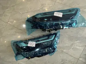 Toyota Rav4  2022-2023 Headlights Full Led Available
