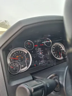 Dodge RAM 2015 Brown