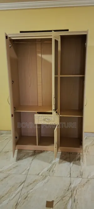 3 Door Wardrobe (9653)
