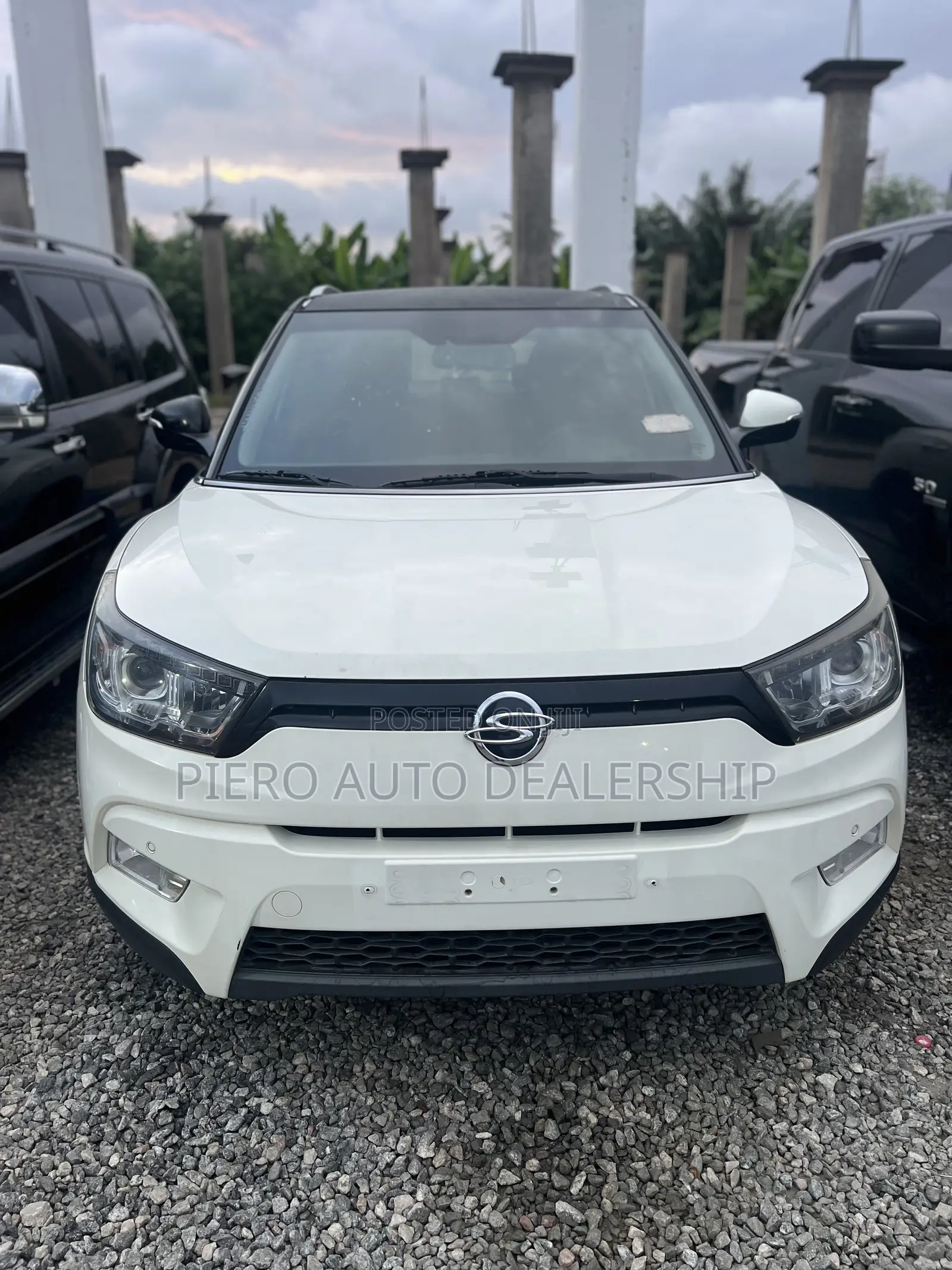 SsangYong Kyron 2017 White