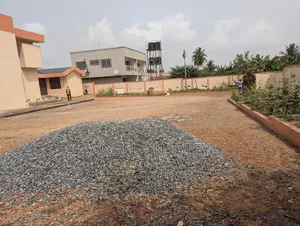 6bdrm House in North Legon for sale