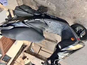 Suzuki 2026 Black