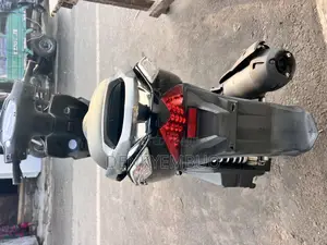 Suzuki 2026 Black