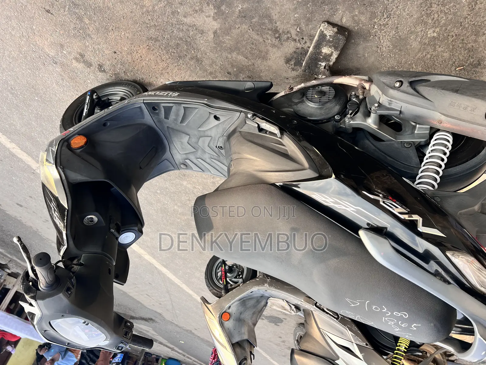 Suzuki 2026 Black