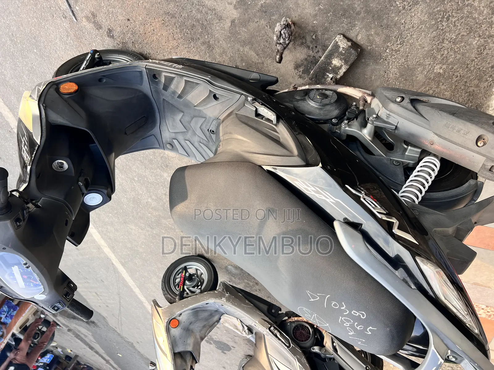 Suzuki 2026 Black