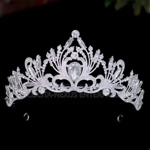 Tiara / Headpiece
