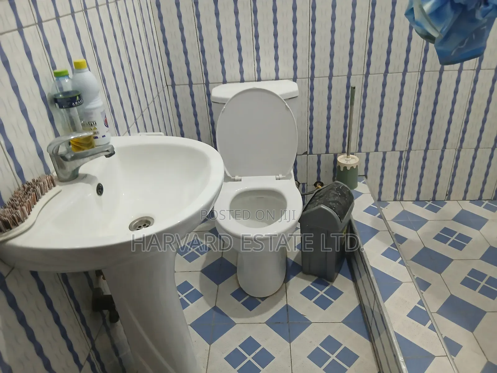 3bdrm House in Tech Appiadu Newsite, Kumasi Metropolitan for rent