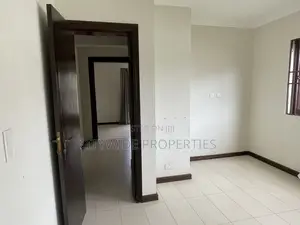 5bdrm House in East Legon, A&C Mall Area for rent