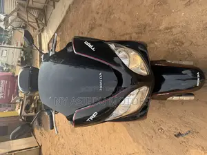 Honda Forza 1996 Black