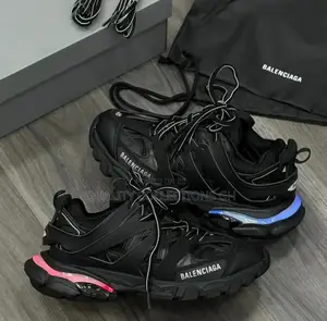 Balenciaga Track Black