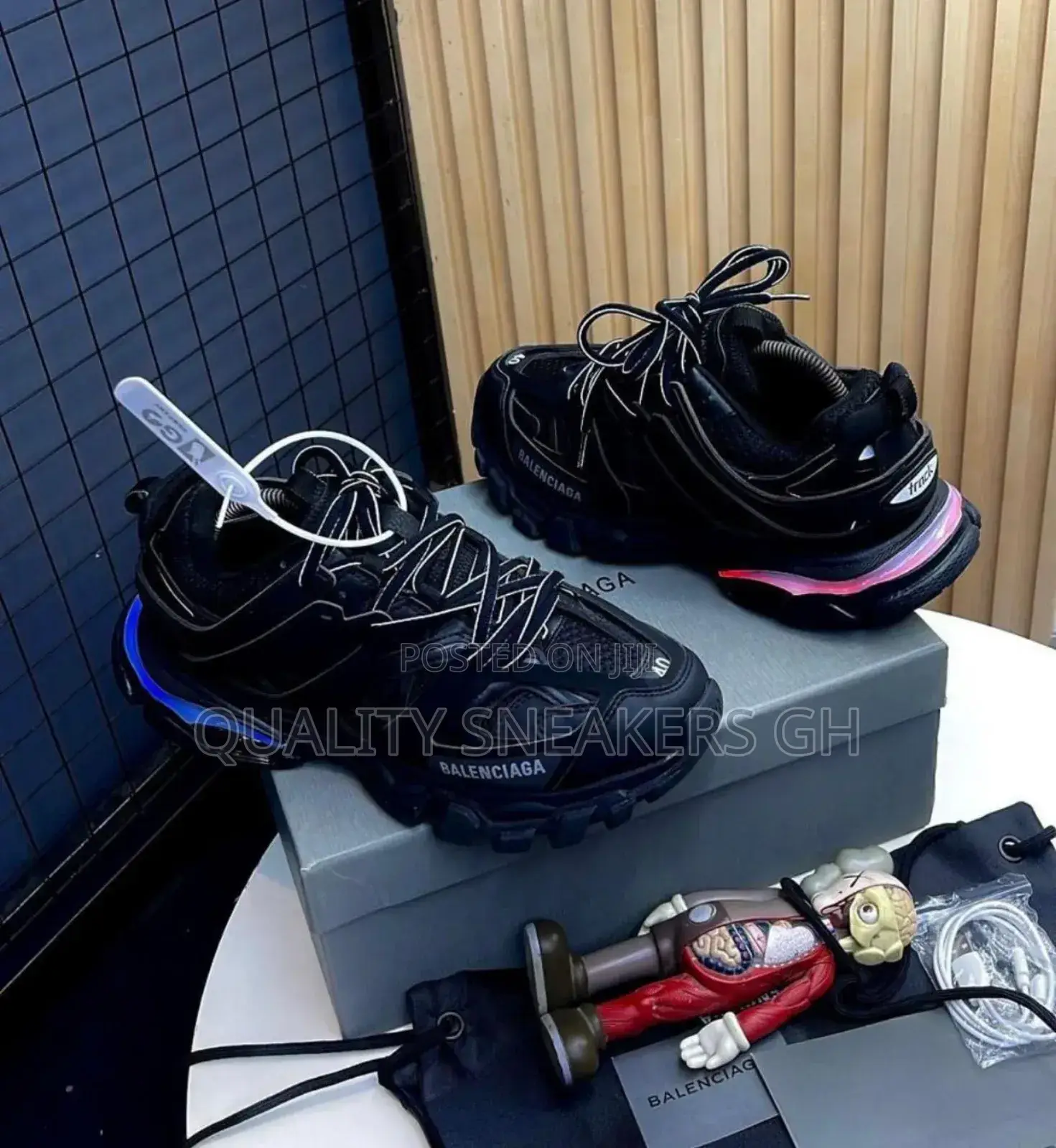 Balenciaga Track Black