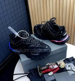 Balenciaga Track Black