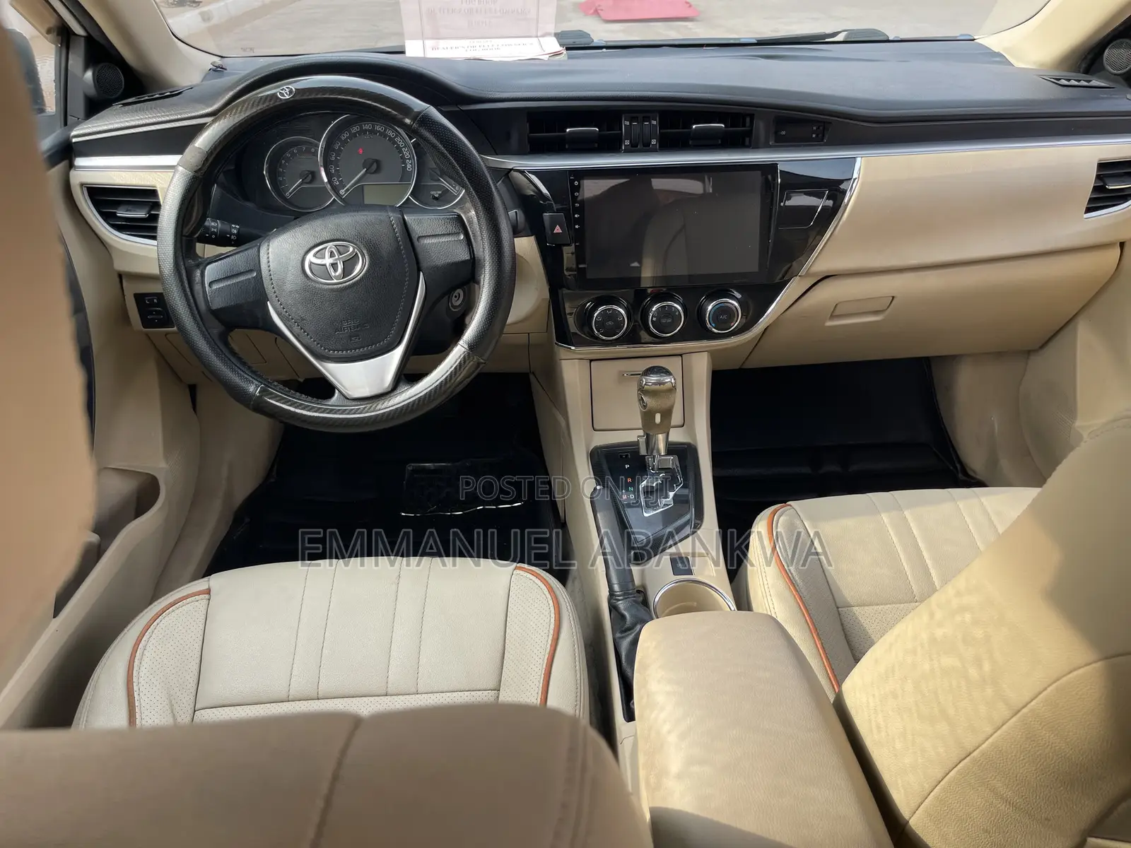 Toyota Corolla LE 4dr Sedan (1.8L 4cyl CVT) 2016 White