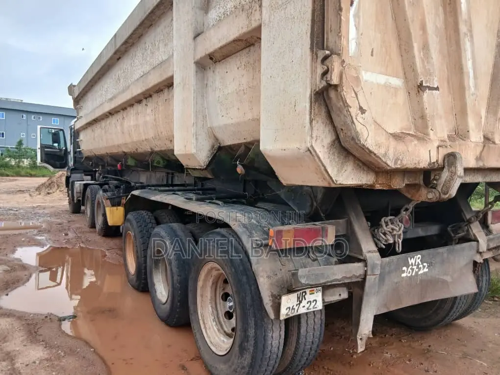 48 Cubic Bucket