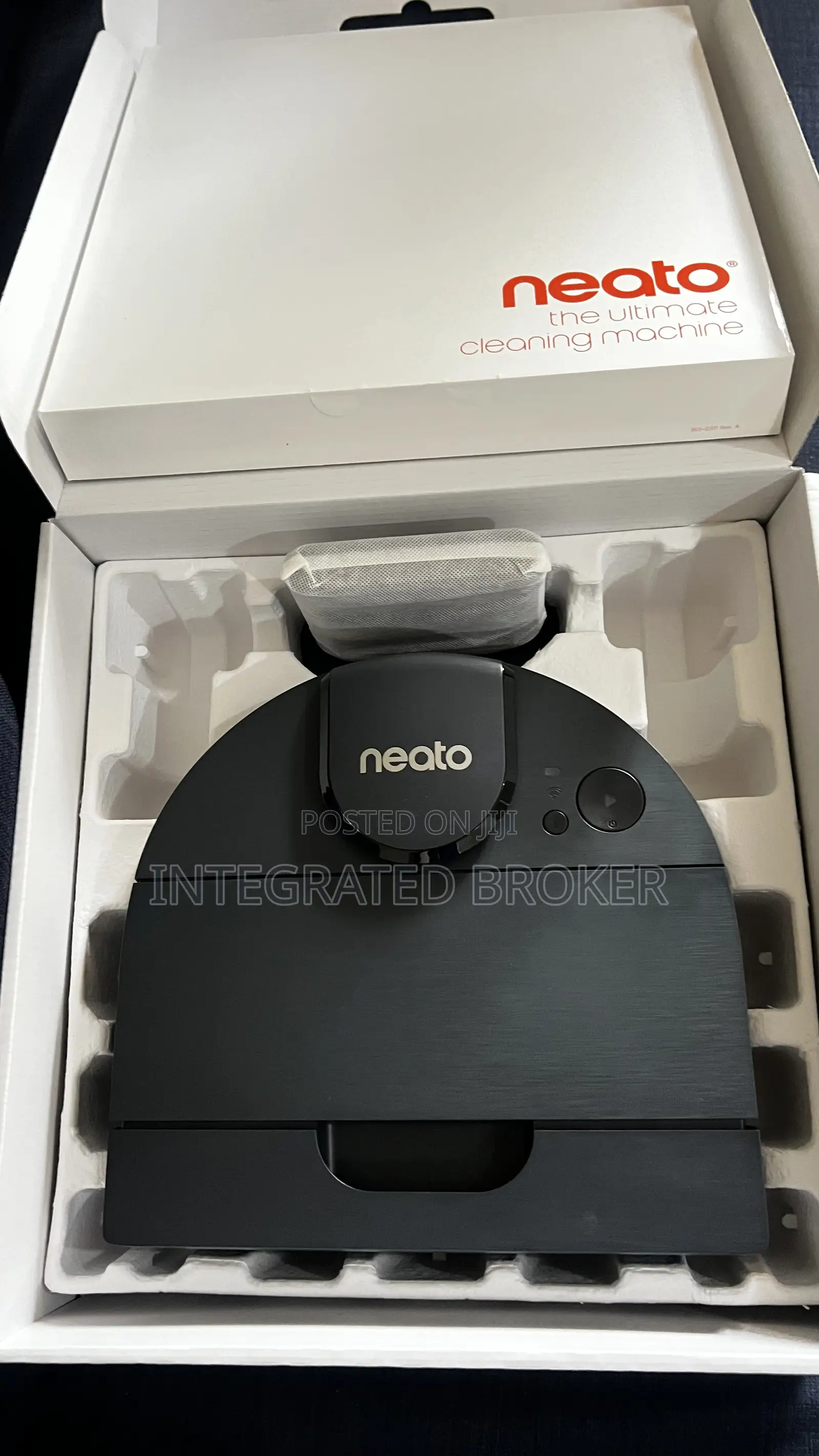 Neato D Series Robot Vacuum Cleaner