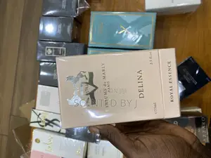Delina Royal Essence