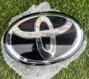 Corolla 2017 Se Glass Logo Crown Emblem