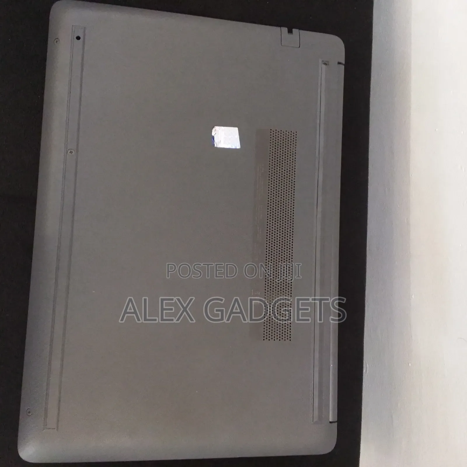 Laptop HP 240 G7 4GB Intel SSD 128GB