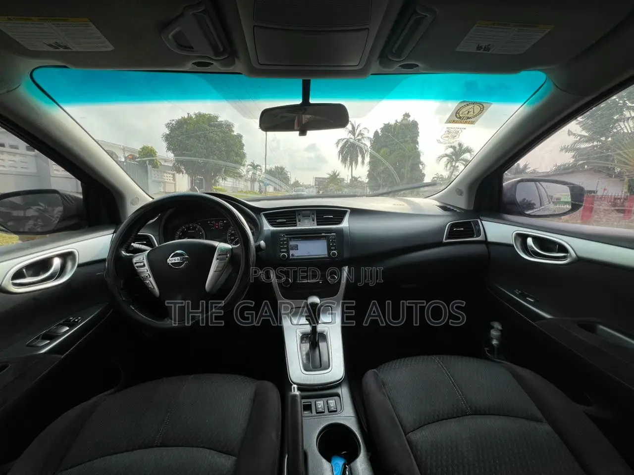 Nissan Sentra SR 4dr Sedan (1.8L 4cyl CVT) 2015 Gray