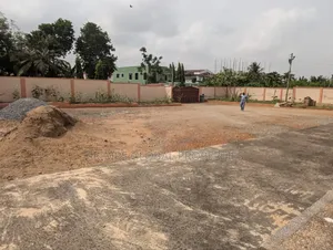 6bdrm House in North Legon for sale