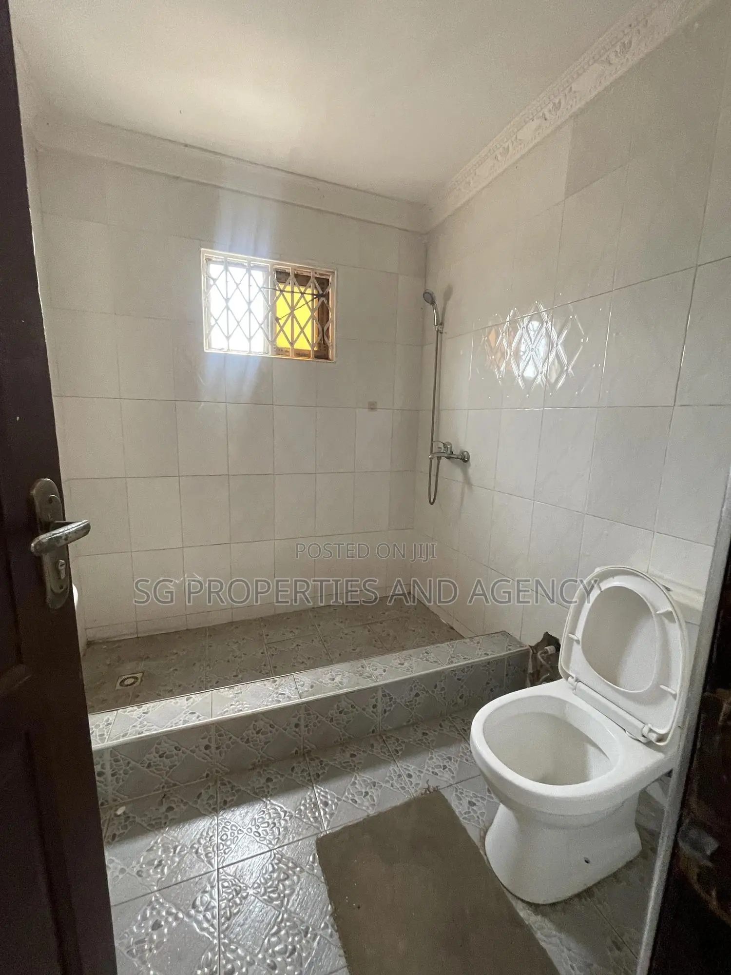 1bdrm Apartment in Coastal, Spintex for rent