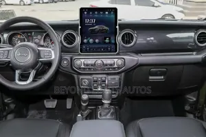 Jeep Wrangler 2018 to 2023 Tesla Android / Apple Carplay