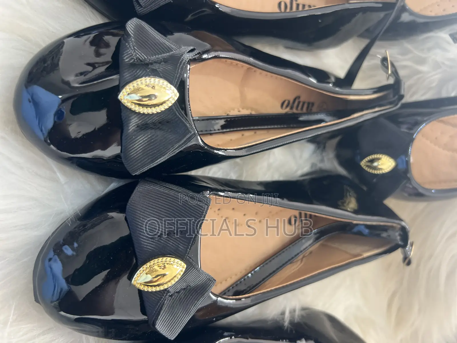 Anjo Black Flat Shoe