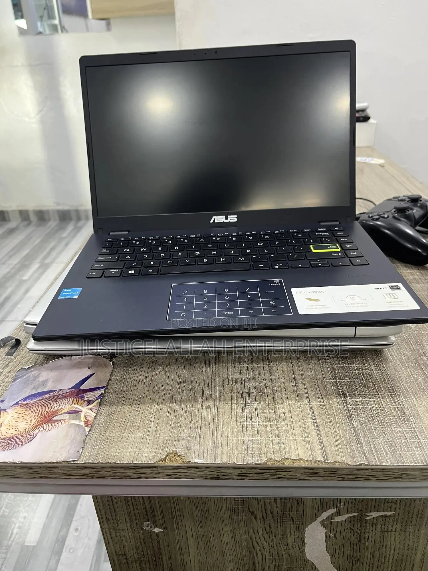 Laptop Asus Vivobook E410M 4GB Intel Pentium SSD 60GB