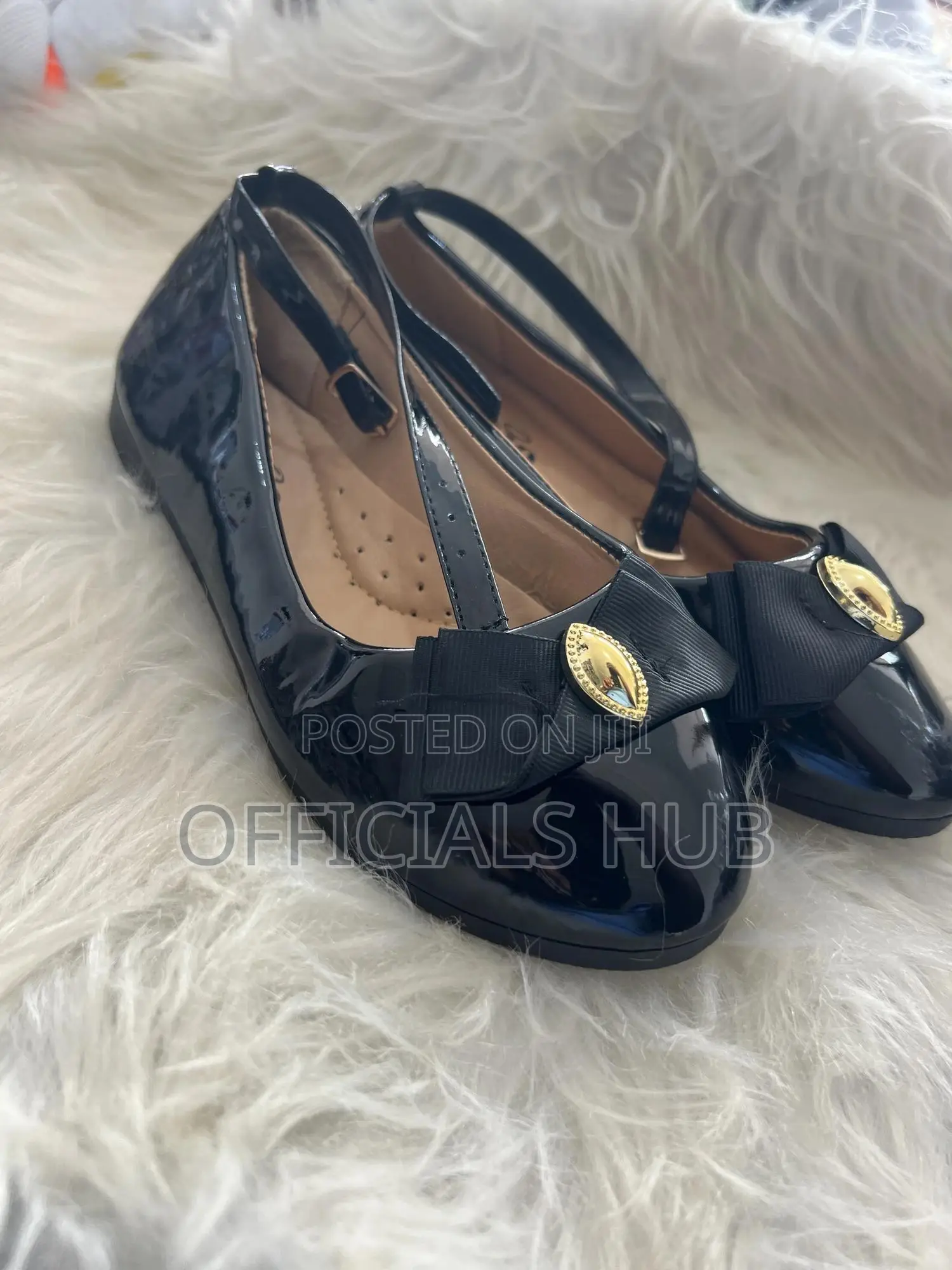 Anjo Black Flat Shoe