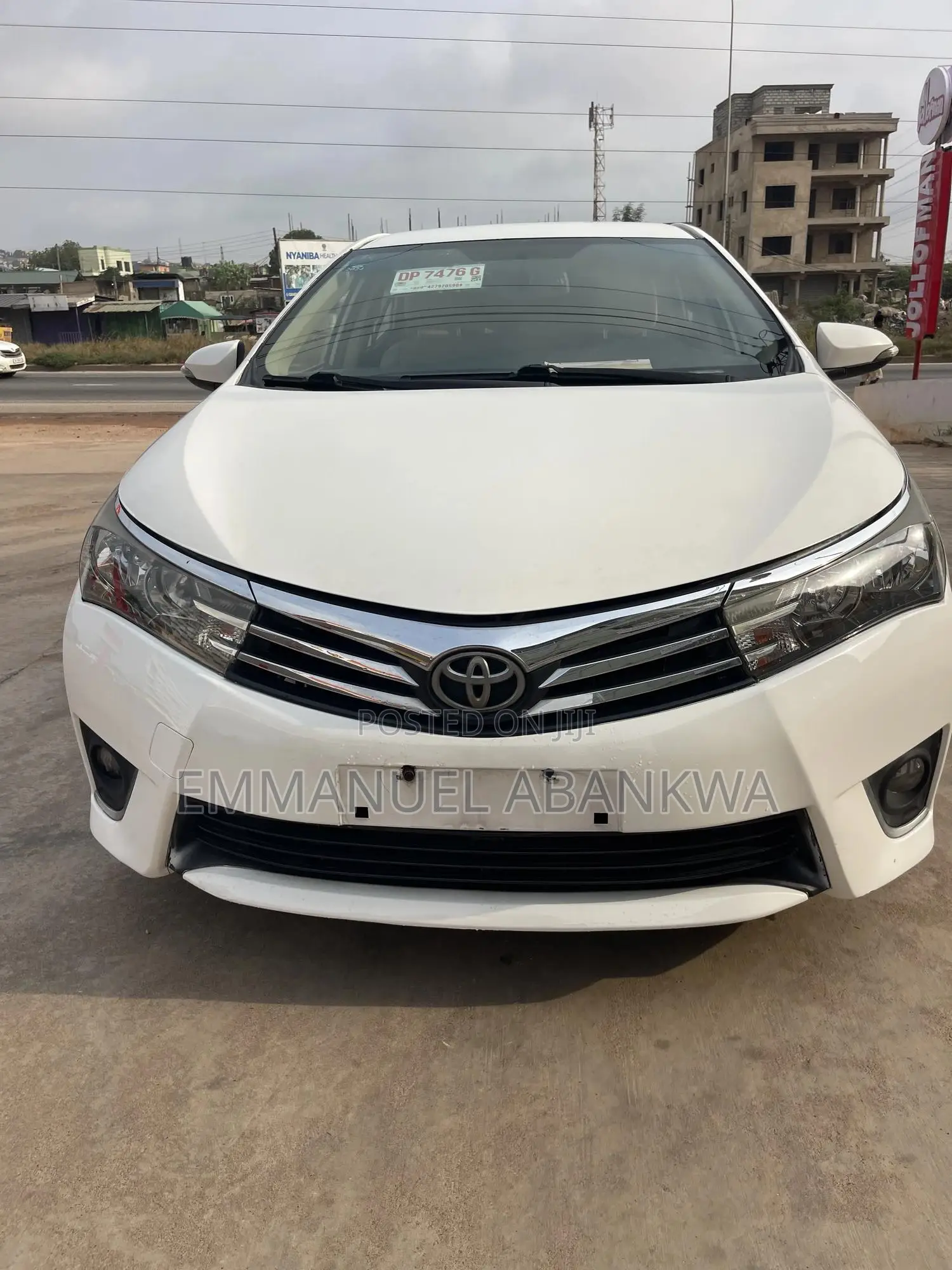 Toyota Corolla LE 4dr Sedan (1.8L 4cyl CVT) 2016 White