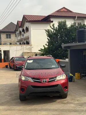 Toyota RAV4 LE 4dr SUV AWD (2.5L 4cyl 6A) 2015 Red