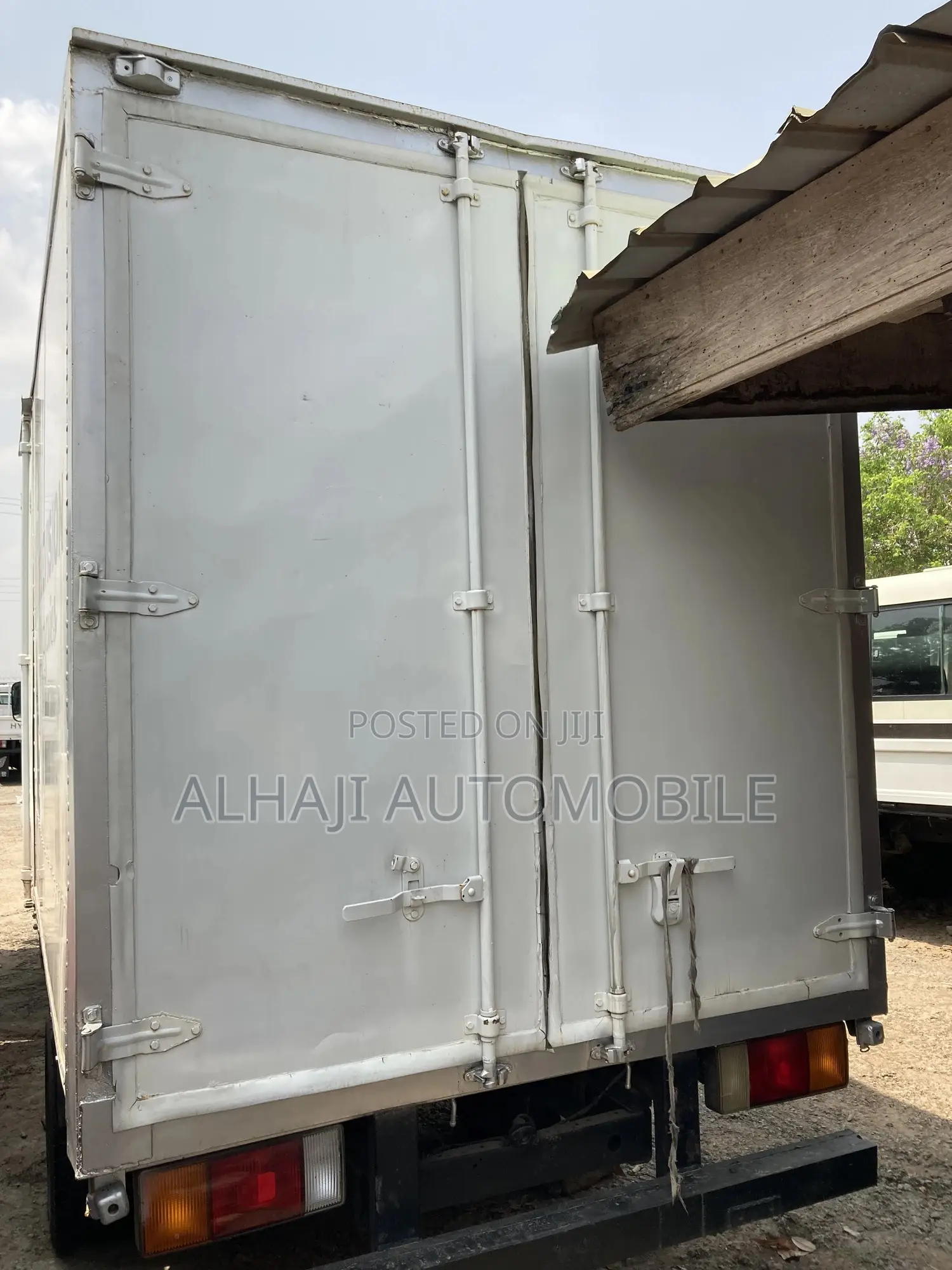 Hyundai Mighty (2) Container