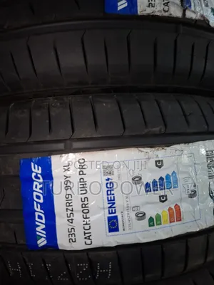 235/45zr19 Windforce