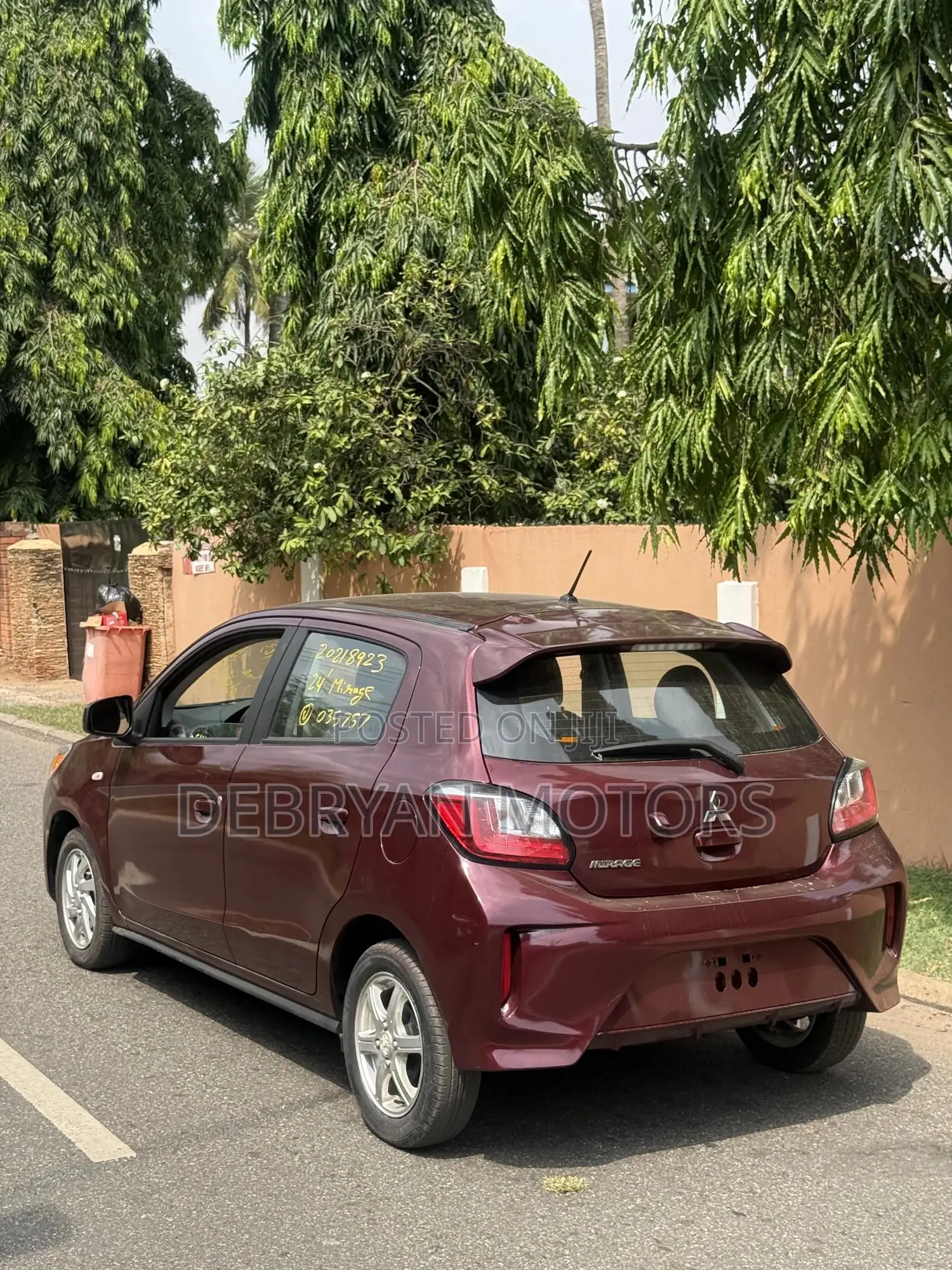 Mitsubishi Mirage ES 2024 Burgundy