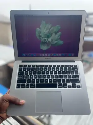 Laptop Apple MacBook Air 8GB Intel Core i5 SSD 256GB