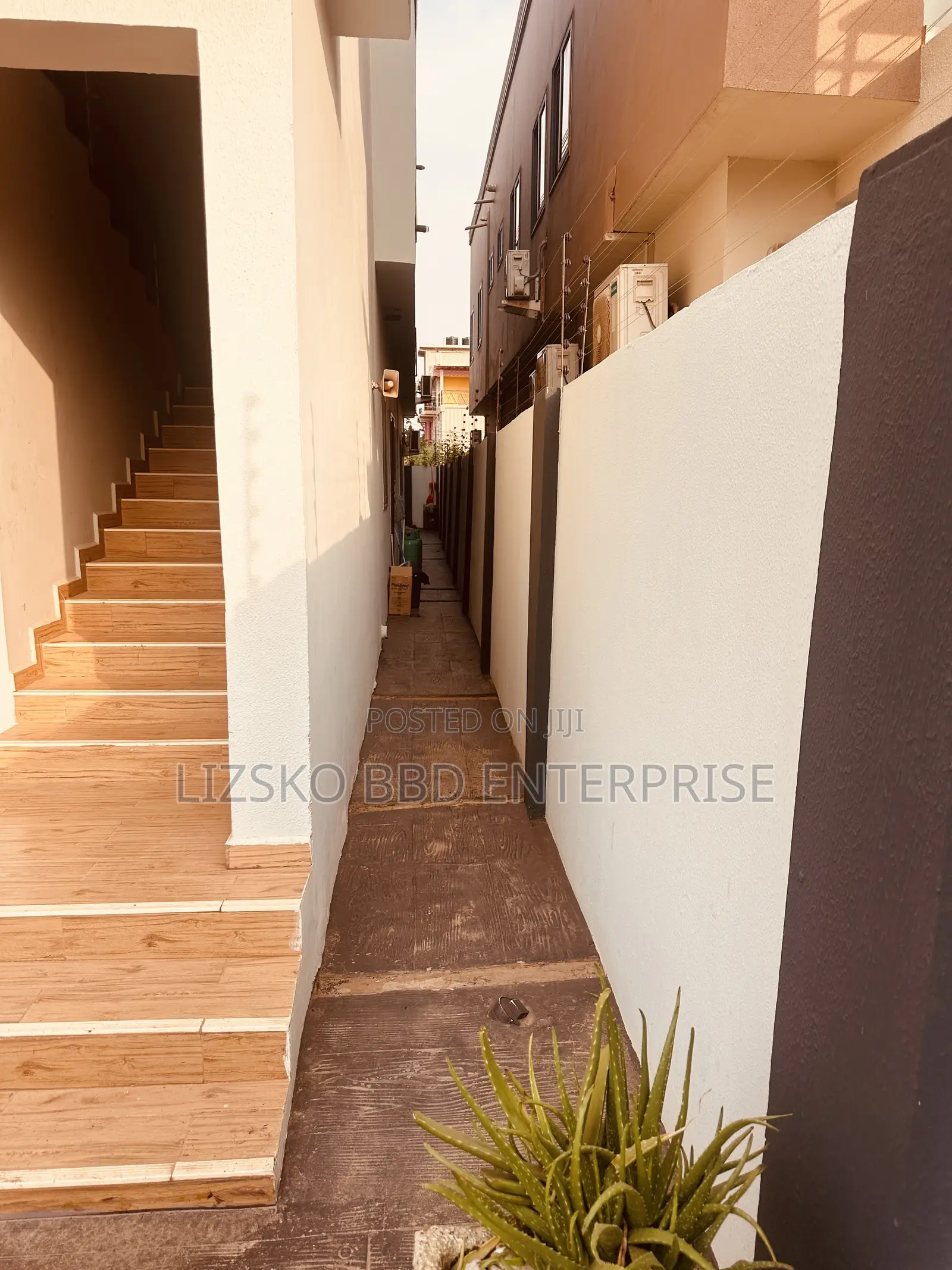 Furnished 3bdrm Apartment in North Legon for sale