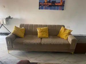 Unique Sofa Set (7 Seater)
