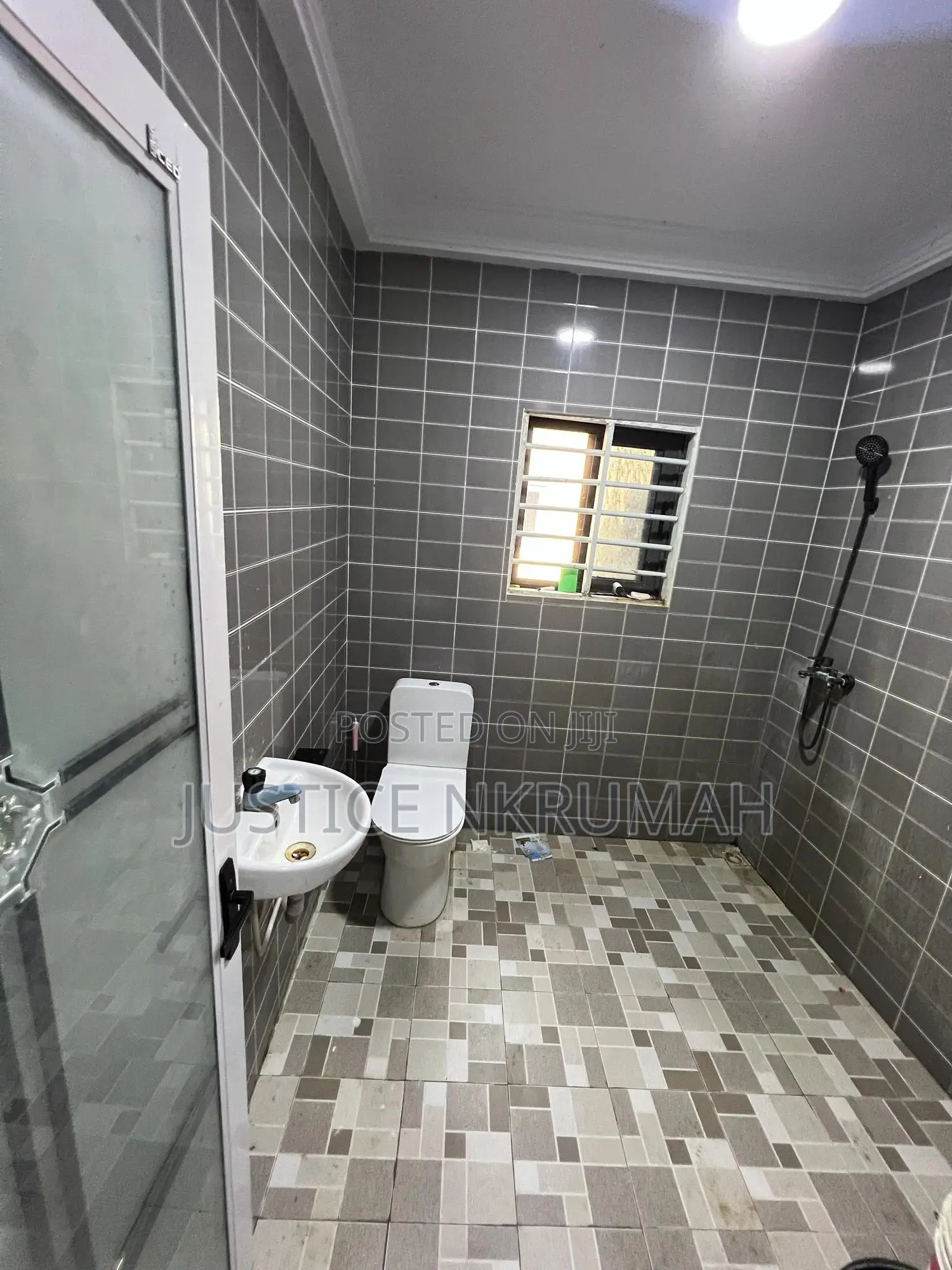 1bdrm Apartment in Mr Justice Estate, Bortiano for rent
