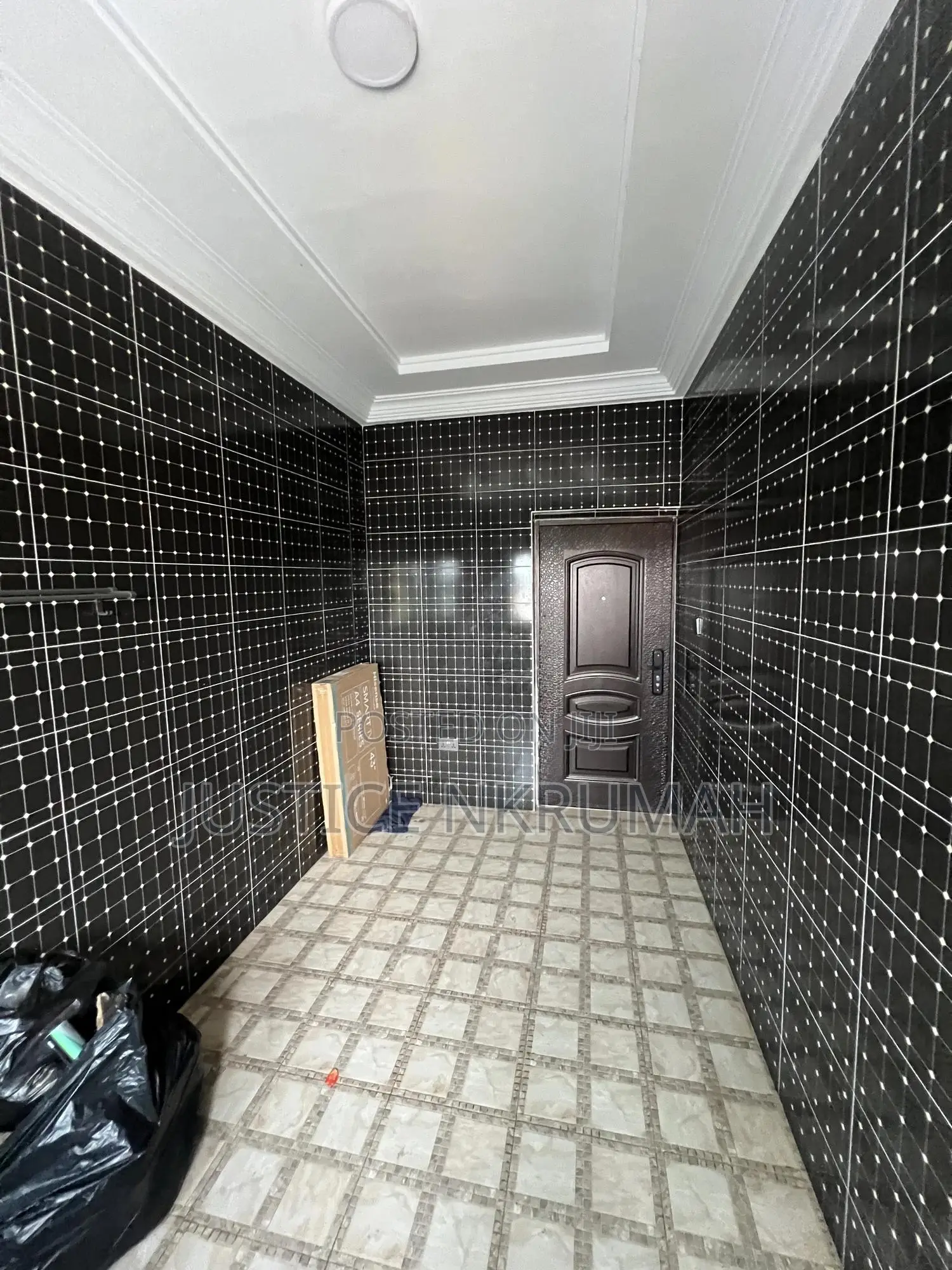 1bdrm Apartment in Mr Justice Estate, Bortiano for rent