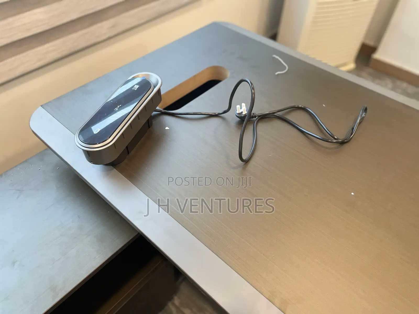 L Shaped Office Table
