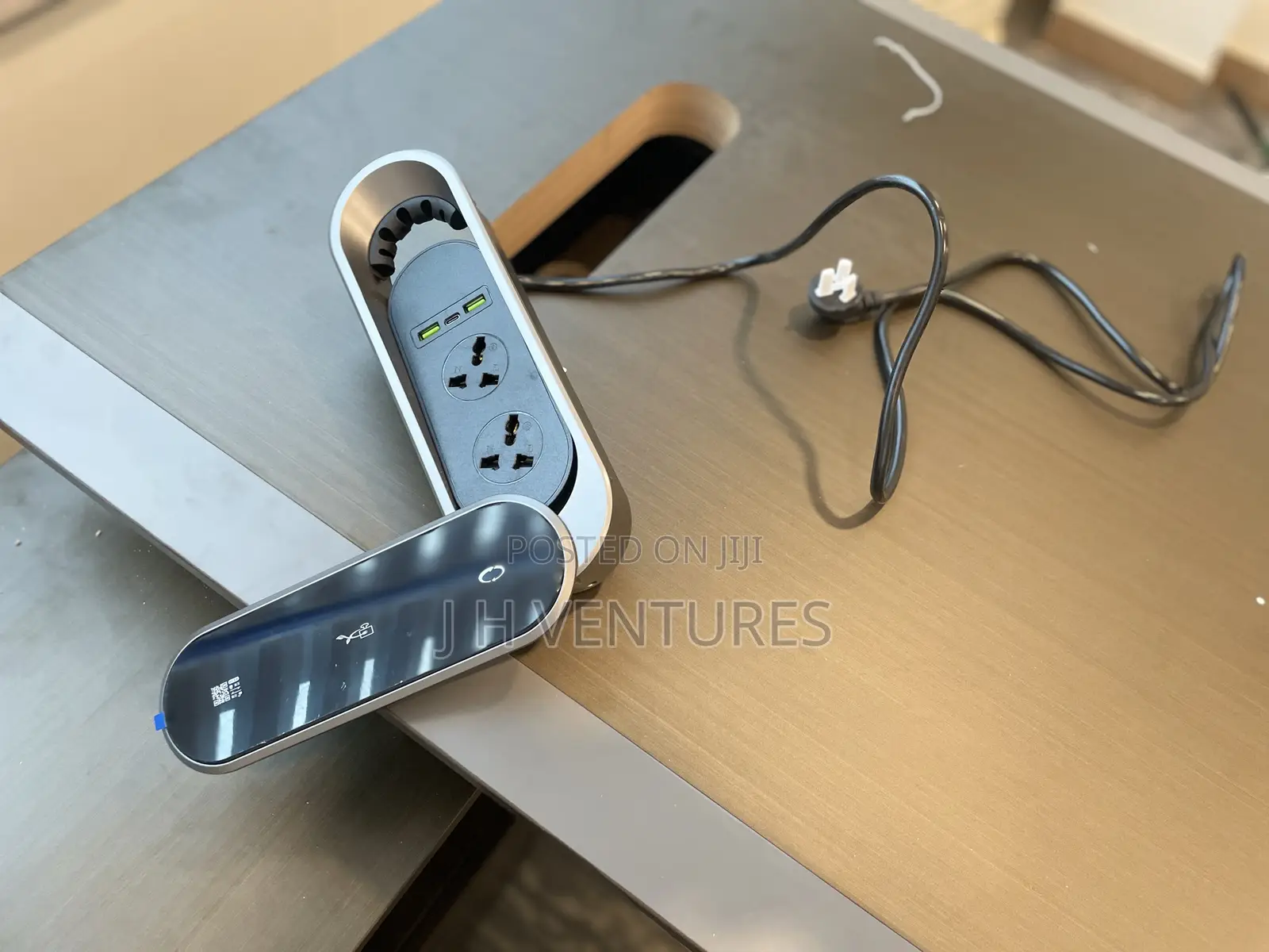 L Shaped Office Table
