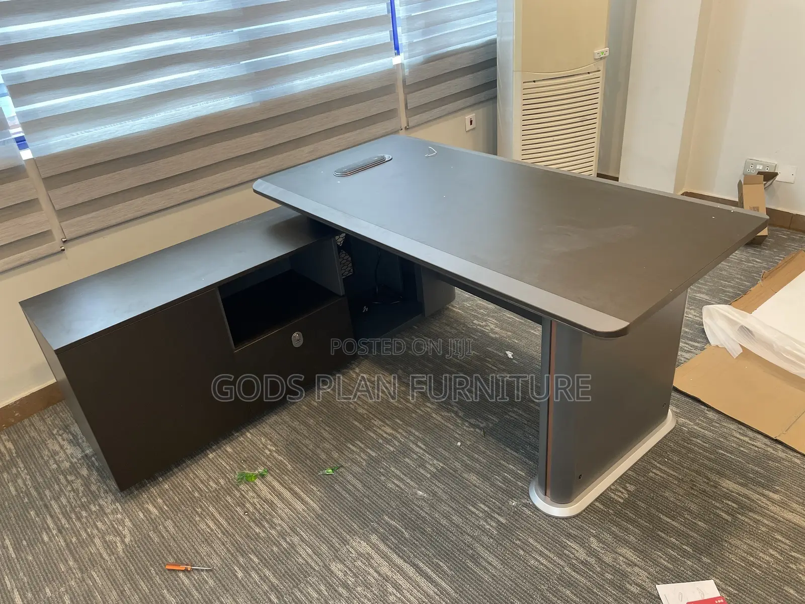 L Shaped Office Table