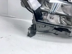 2022-2024 Nissan Pathfinder Led Right Side Oem Headlight