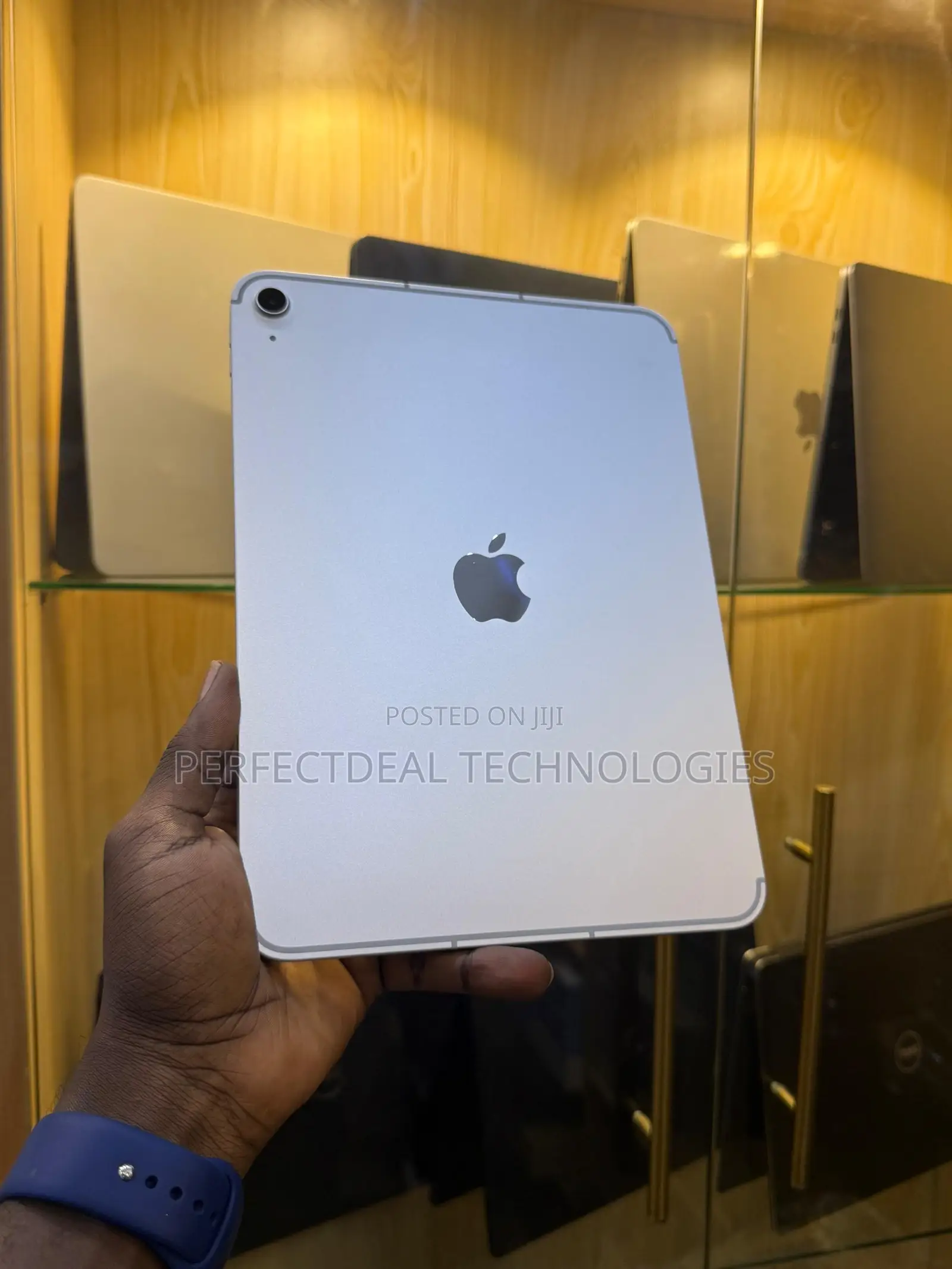 New Apple iPad (2025) 128 GB Silver