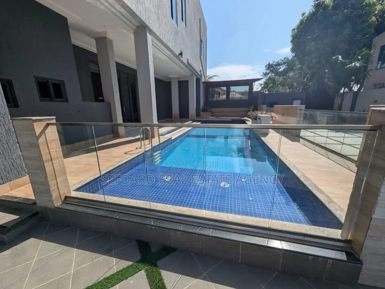 5bdrm Mansion in Tseaddo for sale
