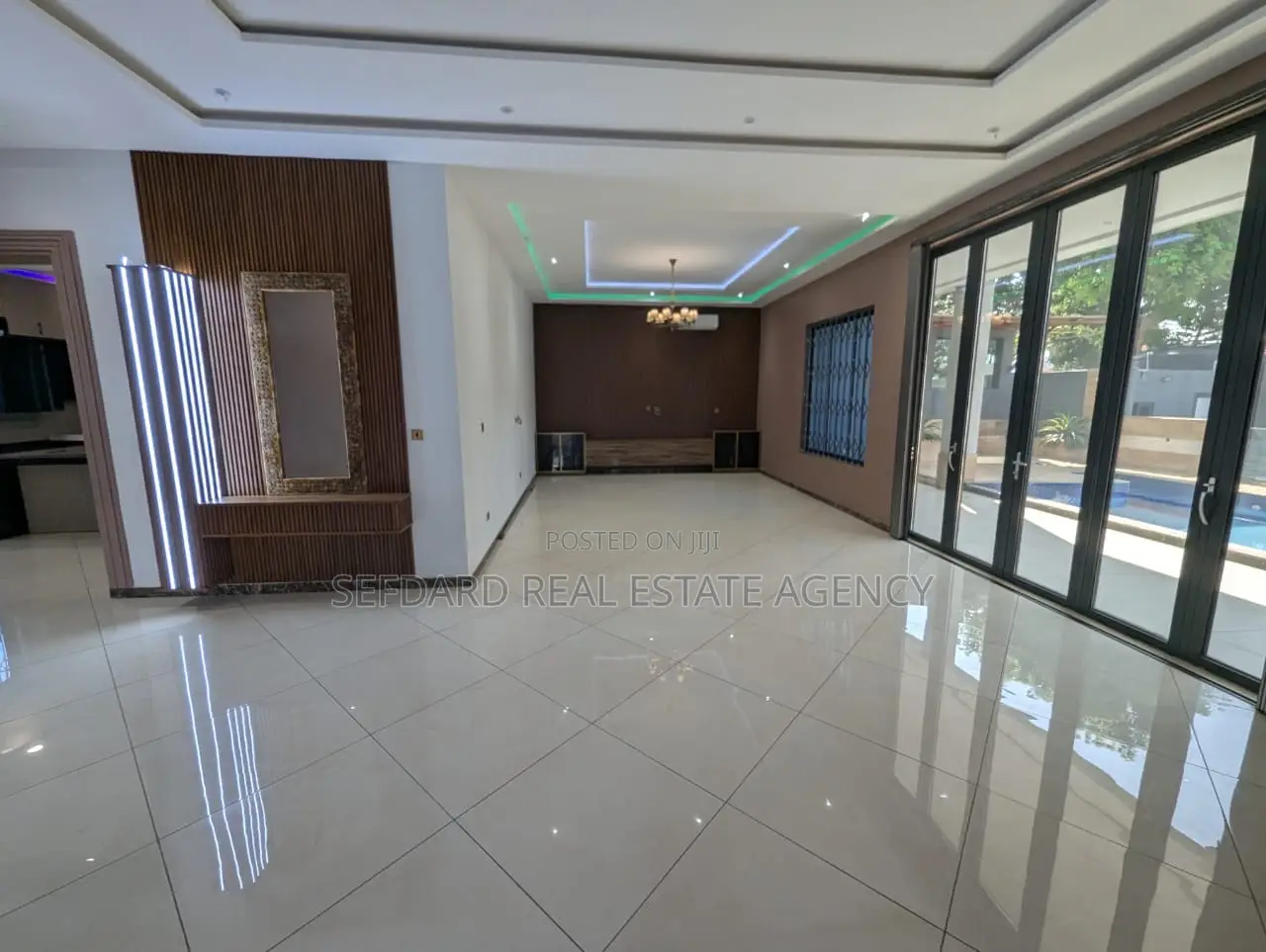 5bdrm Mansion in Tseaddo for sale