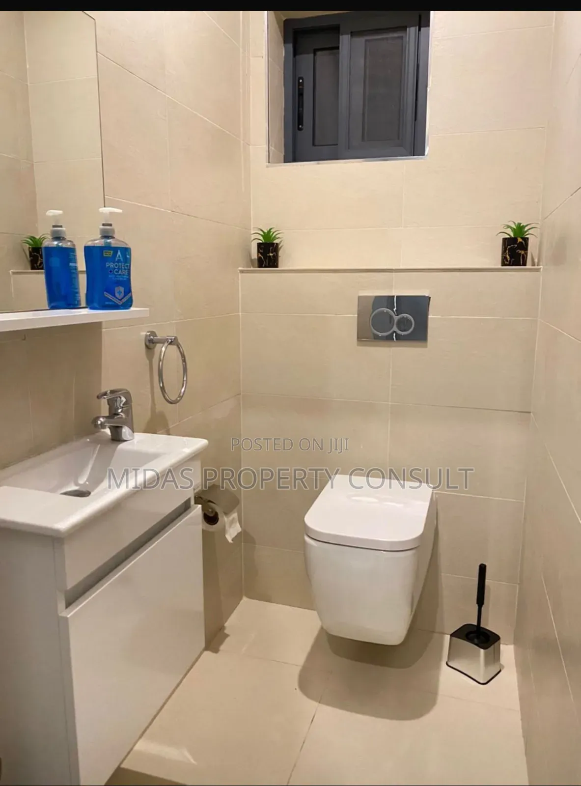 Furnished 2bdrm Apartment in Labone for sale