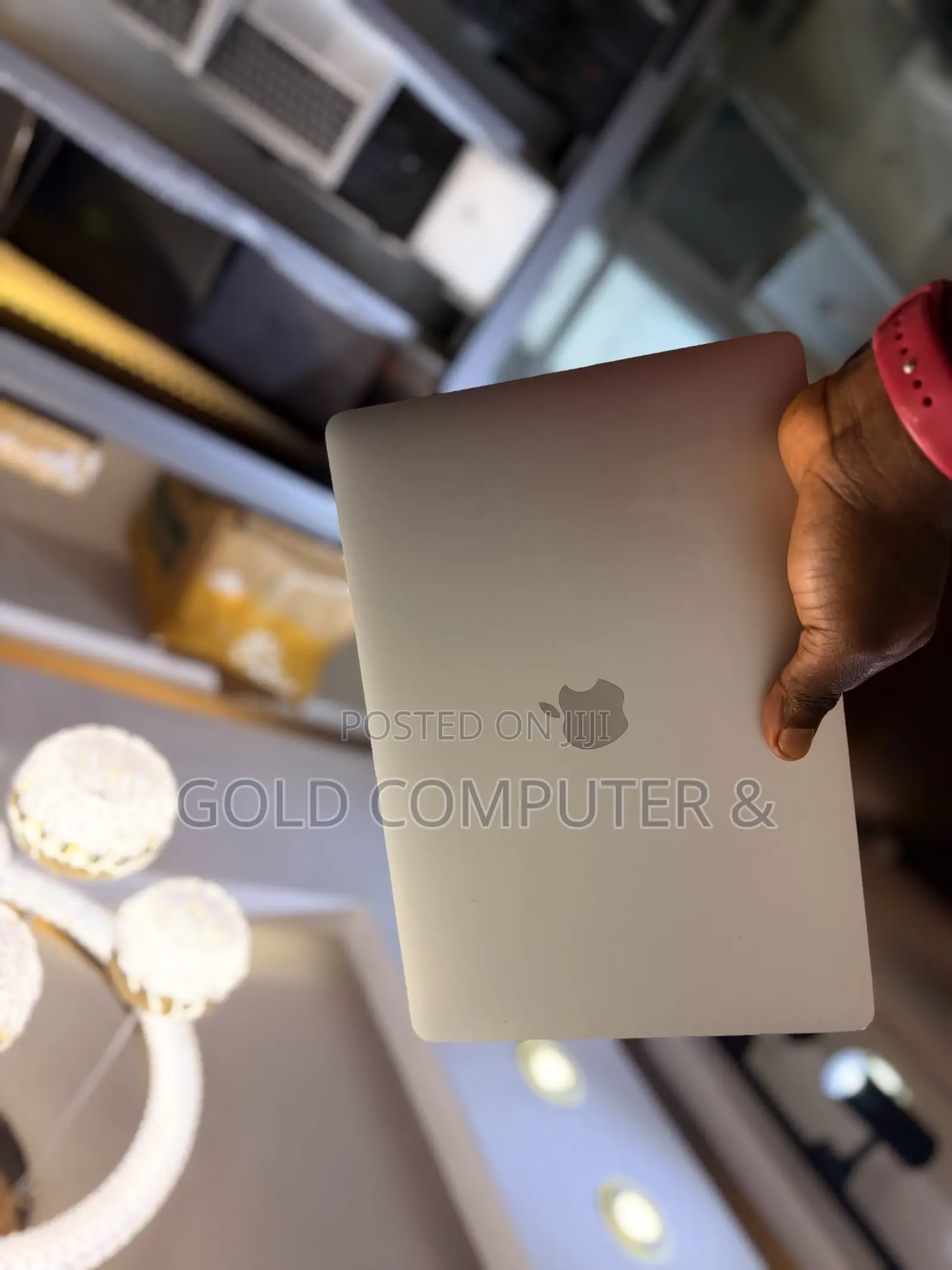 Laptop Apple MacBook Pro 2017 16GB Intel Core I5 SSD 512GB