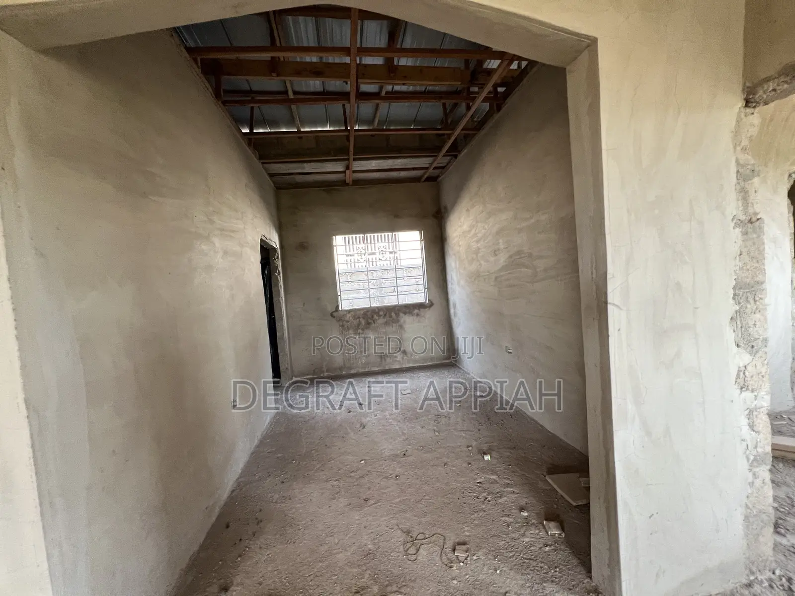 Semi Complete 3 Bedrooms On Vast Land For Sale @ Akom Near Kodie