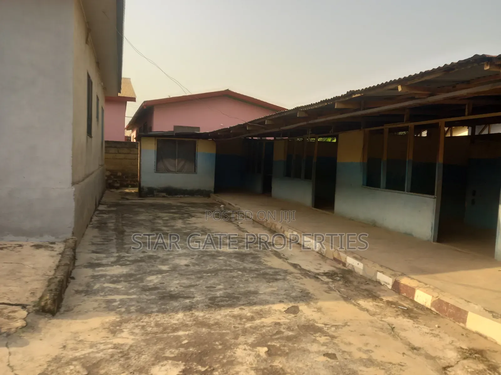 5bdrm House in Fawoade Bampenase, Kumasi Metropolitan for sale
